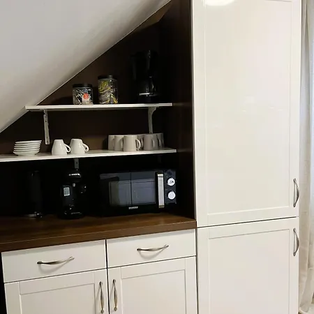 Overnight No6 - Modern Cozy, Loggia, Badewanne Apartamento