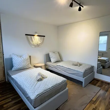 Overnight No6 - Modern Cozy, Loggia, Badewanne