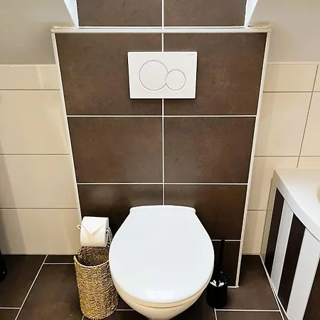 Overnight No6 - Modern Cozy, Loggia, Badewanne Apartamento