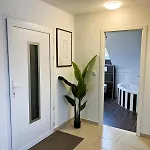 דירה Overnight No6 - Modern Cozy, Loggia, Badewanne הנובר